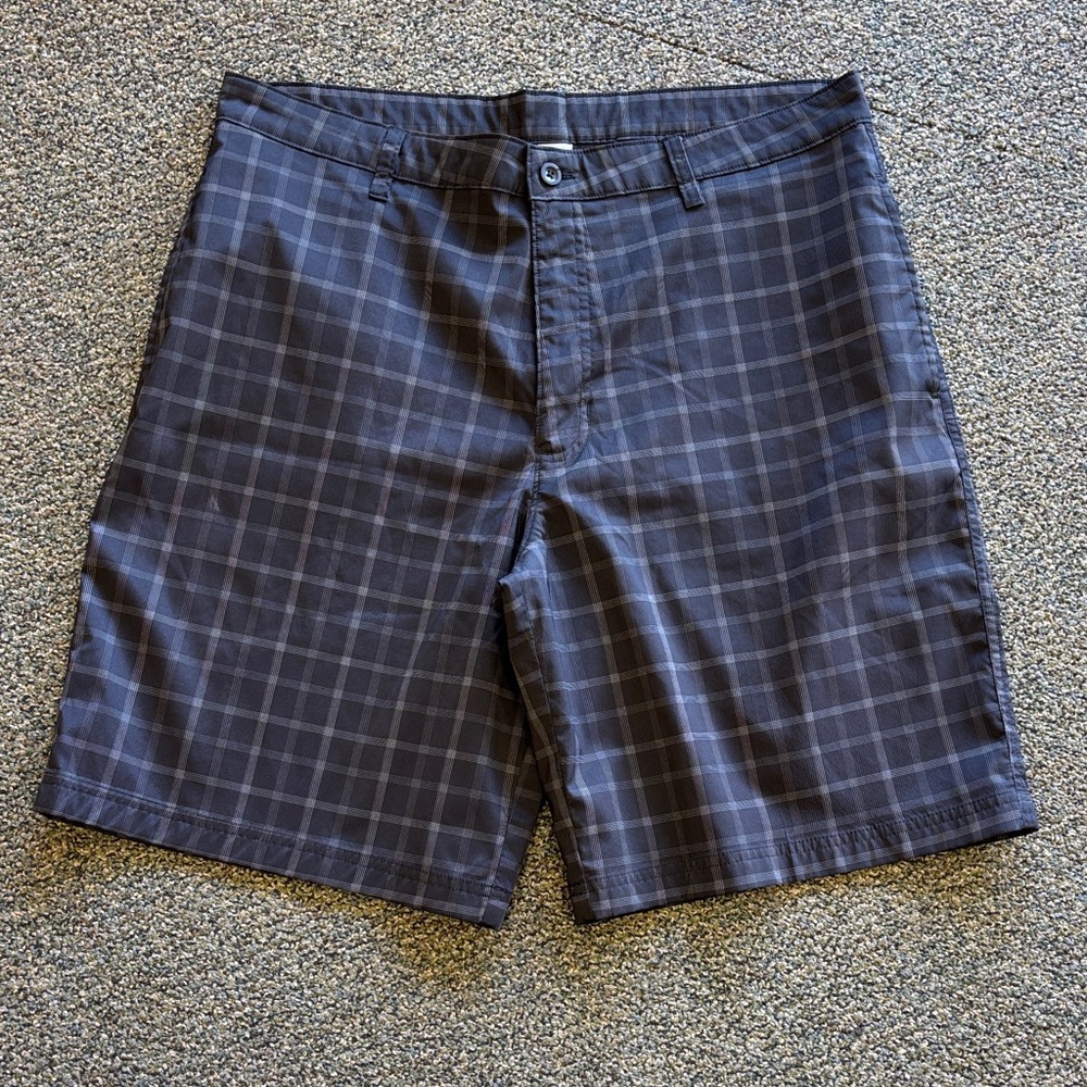Champions Mens golf shorts